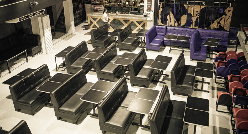 Ready Steady Travel - Adventures in The Philippines, Laoag: Review District 01 SuperClub