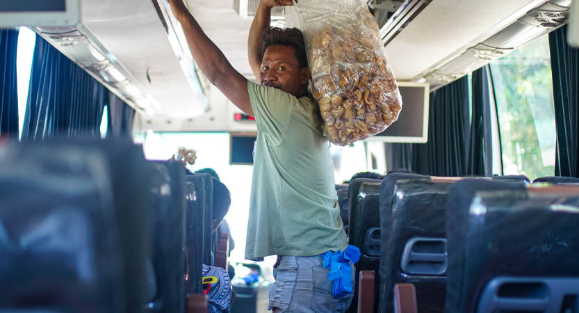 Ready Steady Travel - Adventures in The Philippines, Travel Tip Bus Tips & Tricks